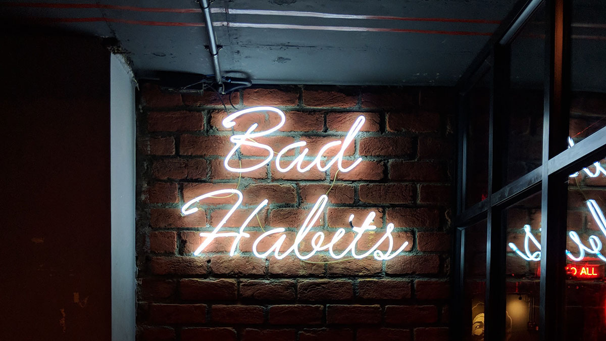 15 Unhealthy Habits to Leave Behind in 2025 for a Better 2026